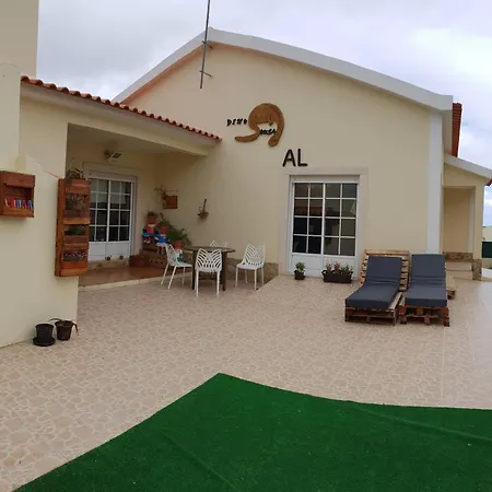 Dinosousa Bed & Breakfast Lourinha (Lisbon)